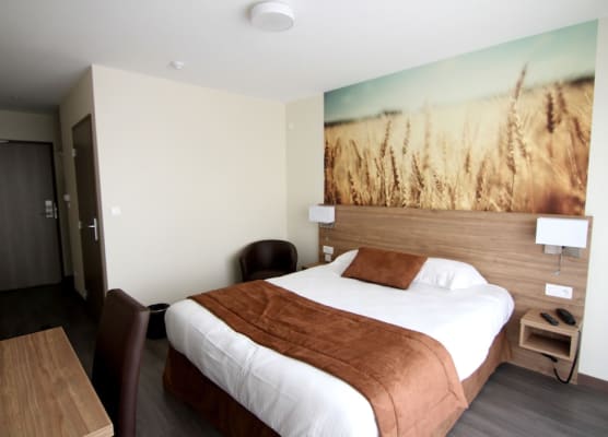Logis Hôtel - La Chambre d'Amiens 1