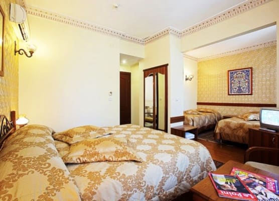 Hippodrome Hotel 1