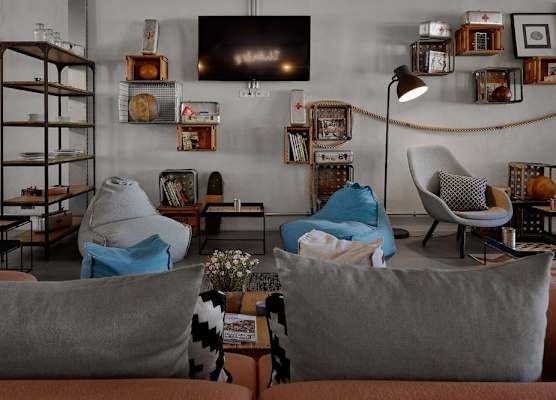 Underdog Hotel 1