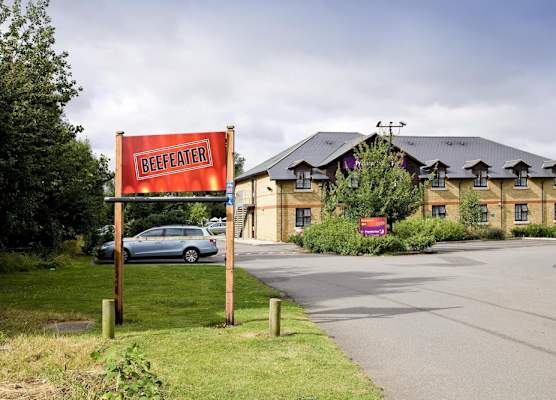 Premier Inn Bedford - Priory Marina 1