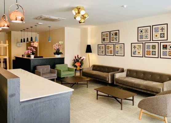 Bishop Hotel 1