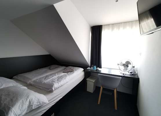 Cha Cha Rooms 1