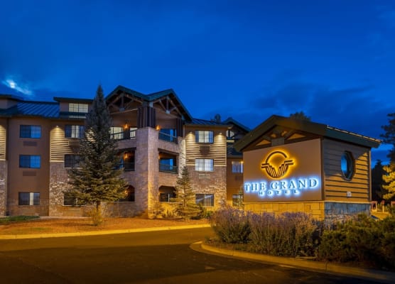 The Grand Hotel at the Grand Canyon 1