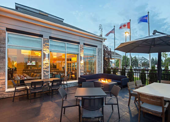 Hilton Garden Inn Toronto/Oakville 1