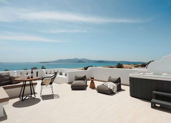 Almiriki Naxos Beachside Living 1