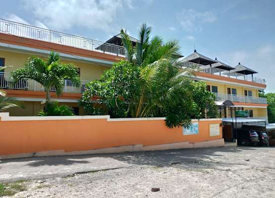Balangan Paradise Hostel and Restaurant 1