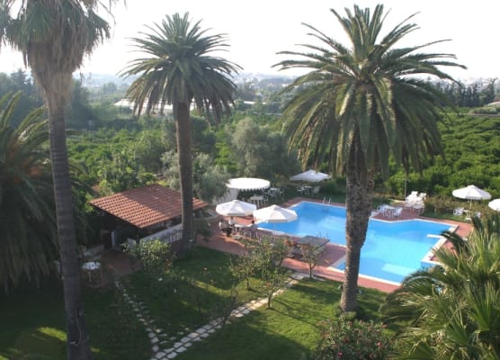 Oasis Guesthouse 1