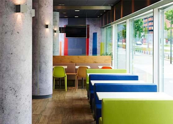 ibis budget Zurich City West 1
