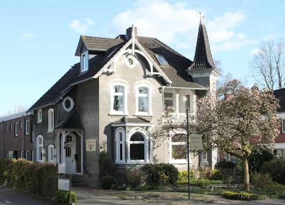 Alleehotel-Eschen 1