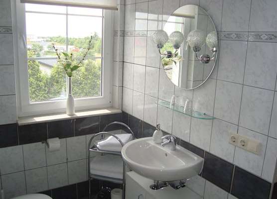Hotel Gasthof Goldener Hahn 1