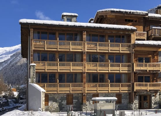 Hôtel Ski Lodge - Chambres & Appartements - Village Montana 1