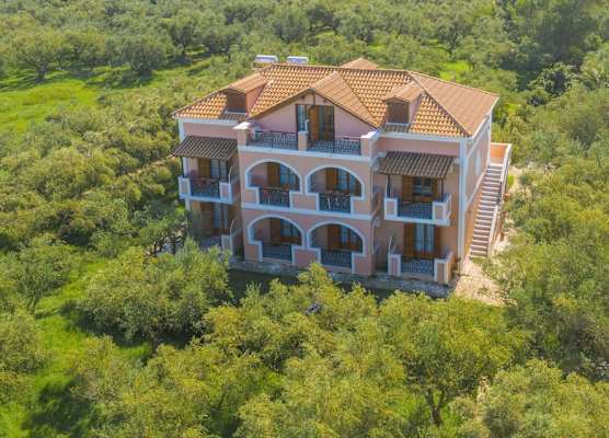 Kavos Psarou Studios & Apartments 1