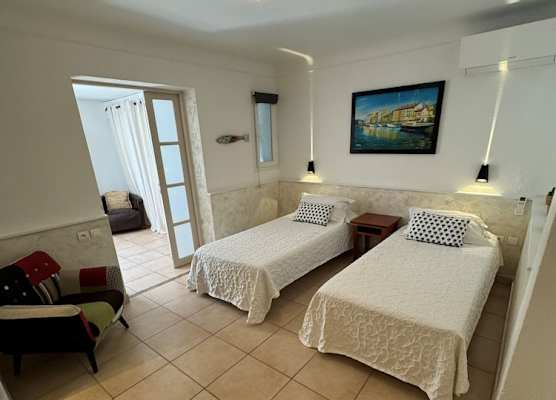 Hotel Les Flots Bleus 1