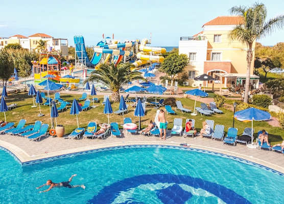 Chrispy Waterpark Resort - All inclusive 1