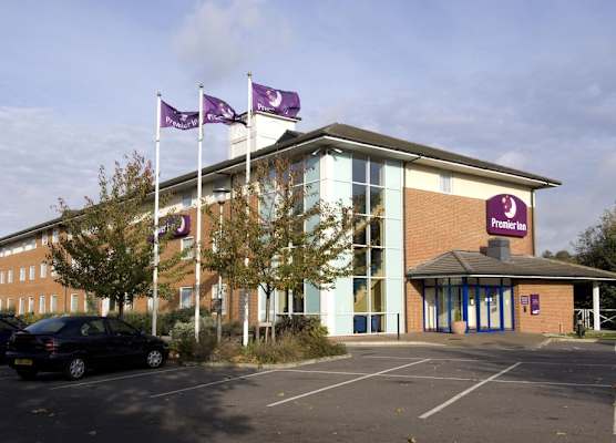 Premier Inn Reading - Caversham Bridge 1