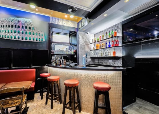 Alessandro Palace & Bar 1