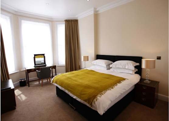 Glenlyn Guest House 1