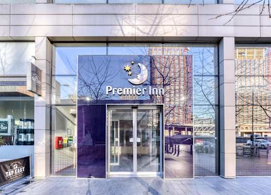 Premier Inn London Stratford 1