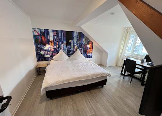 Hotel Bitzer Backnang Zentrum 24h Check In Frühstück zubuchbar gratis Parkplätze 1