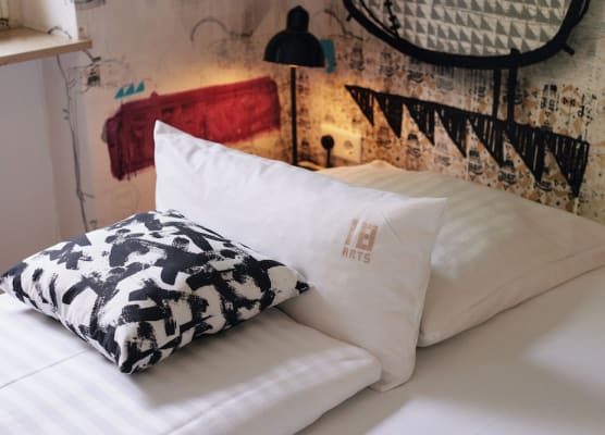 18Arts Hotel - Living in a Gallery! 1