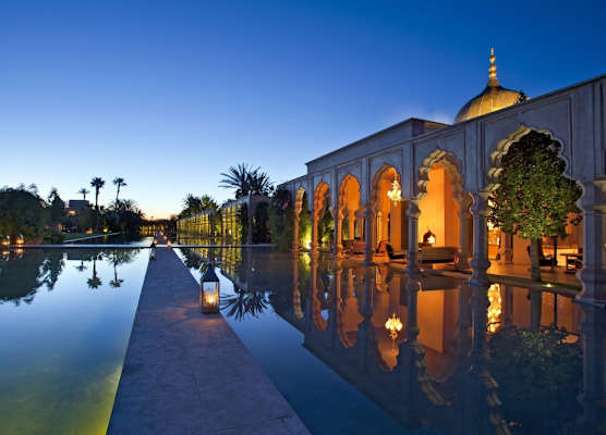 Palais Namaskar 1