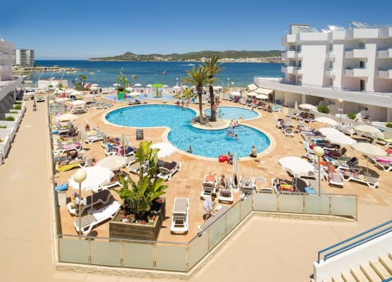 Playa Bella Beach Apartments 1
