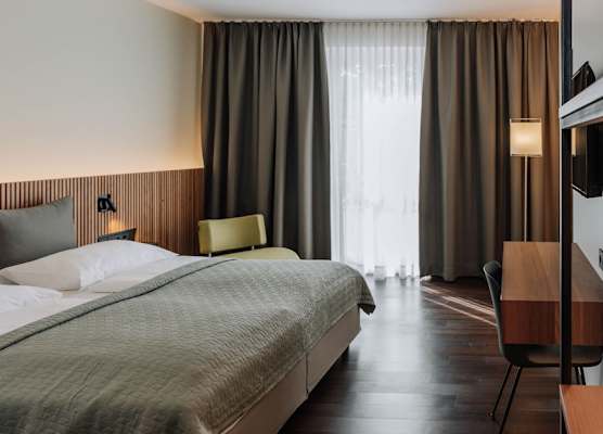 HEINhotel vienna airport 1