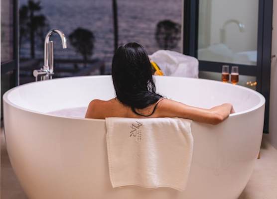 Azar Luxury Suites 1