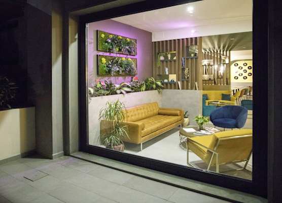 Moody smart & comfy Hotel 1