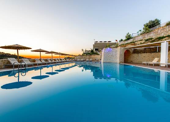 RG Village Crete 1