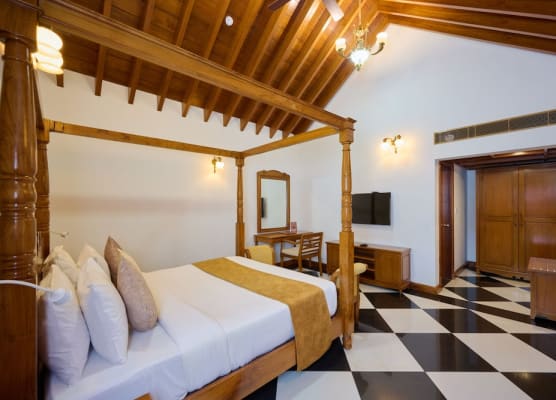 Gokulam Grand Resort & Spa, Kumarakom 1
