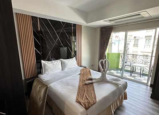Maleez Lodge 1