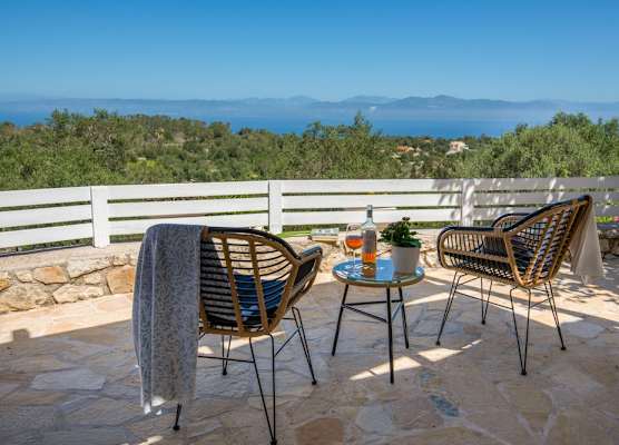 Paxos Couple House by Konnect 1