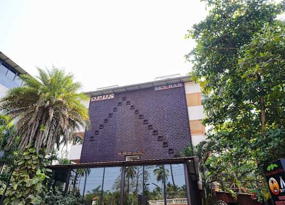 Hotel Meraden Opus , Anjuna Beach Goa 1