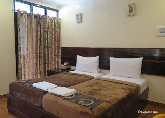 Rovic's Tourist Hotel 1