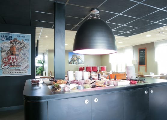 Hôtel Inn Design Laval 1