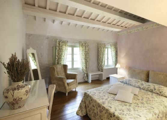 Tenuta Santi Giacomo e Filippo 1