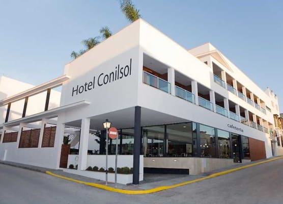 Hotel y Apartamentos Conilsol 1