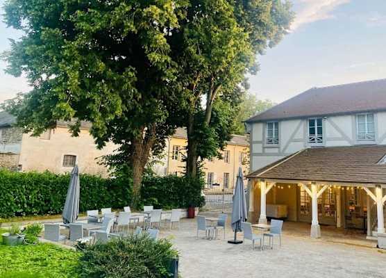 Hôtel du Cheval Blanc - Paris Marne La Vallée 1