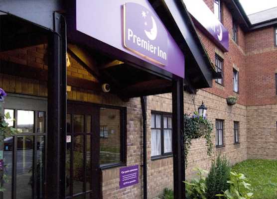 Premier Inn Manchester Tameside Hyde 1