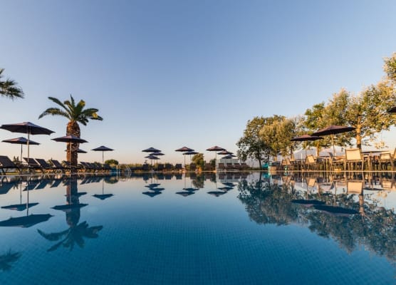 Mythic Summer Hotel 1