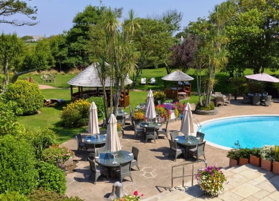 The Farmhouse Hotel and Restaurant 1