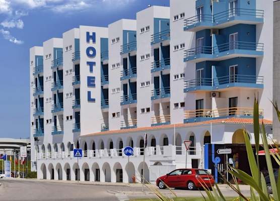THE FOZ Beach Hotel 1