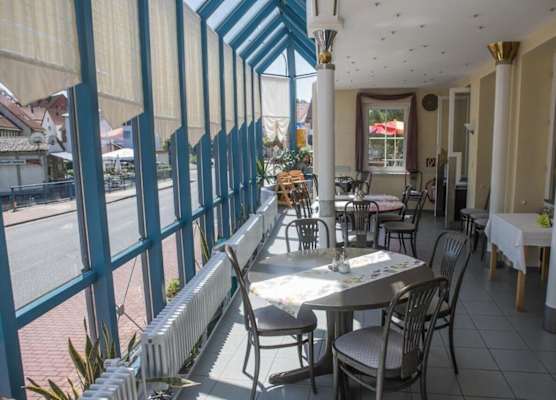 Landhotel Weinrich 1
