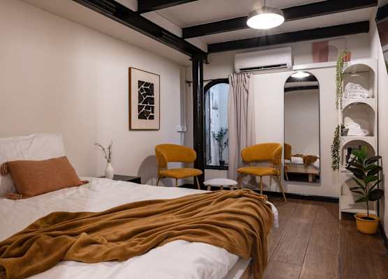 The Urban Chalet 1