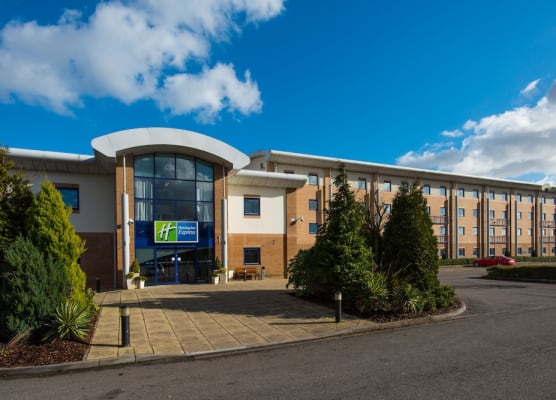 Holiday Inn Express NEWPORT by IHG 1