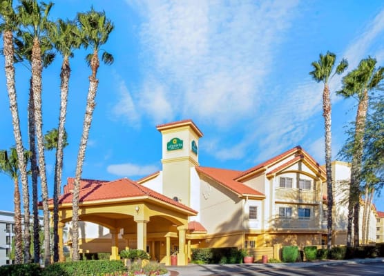 La Quinta by Wyndham Tucson Airport 1