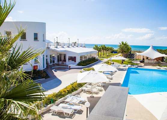 Medea Beach Resort - Cultural Stay near Amalfi Coast & Paestum 1