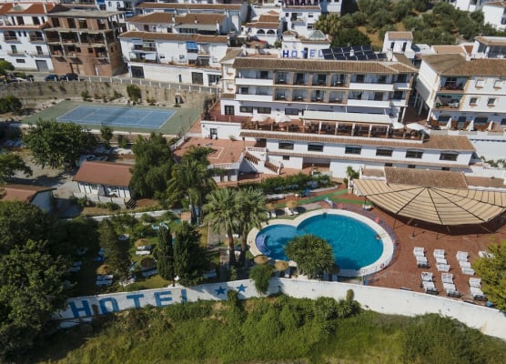 Hotel y Bungalows Balcón de Competa 1