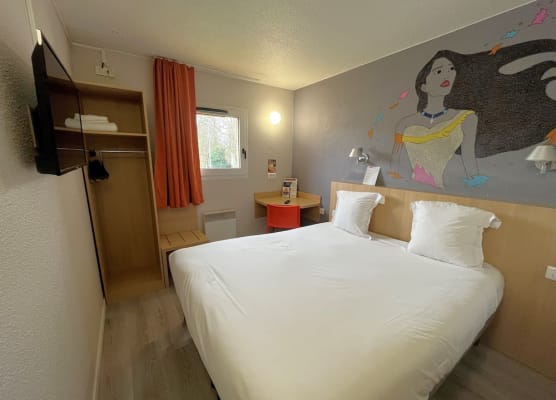 Brit Hotel Essentiel Tours Sud – Chambray-lès-Tours 1